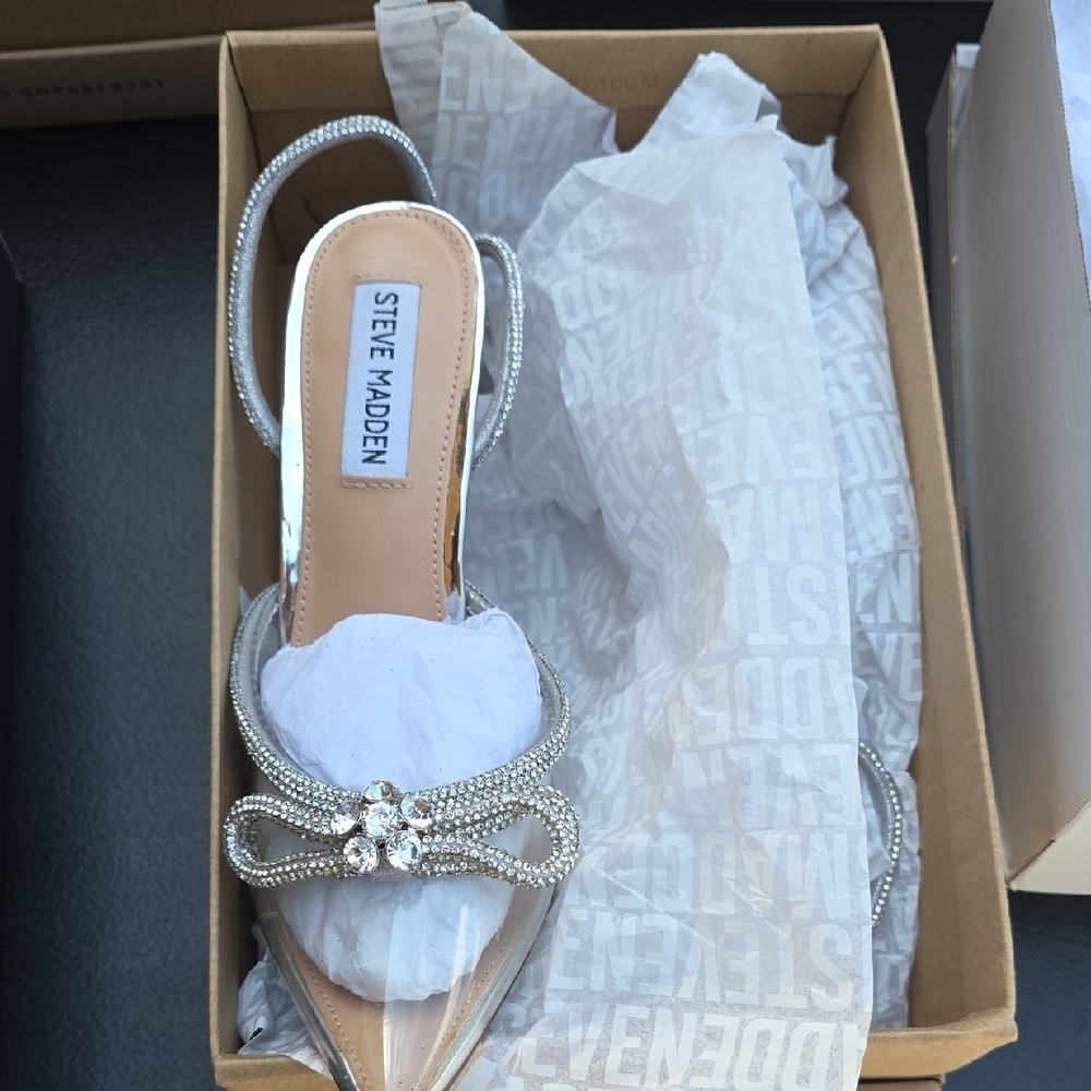 Steve Madden Silver Embellished Slingback Heels